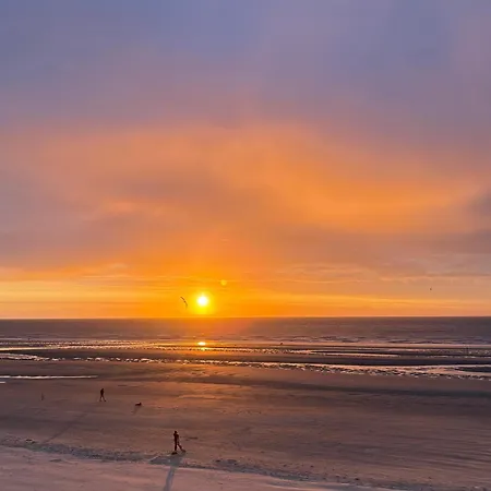 Unobstructed Beachfront View *