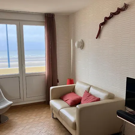 Unobstructed Beachfront View Apartman Bray-Dunes